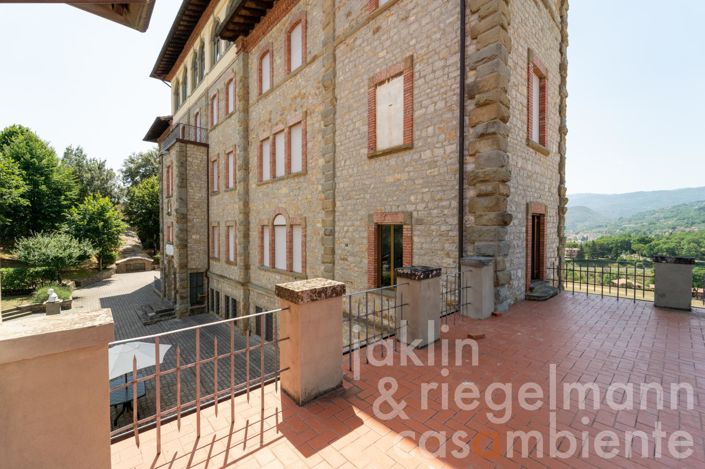 Image No.43-Maison de 35 chambres à vendre à Castèl San Niccolò