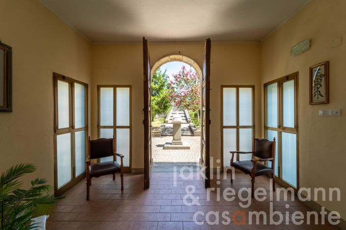 Image No.49-Maison de 35 chambres à vendre à Castèl San Niccolò