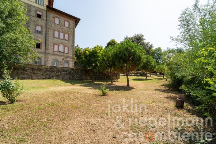 Image No.6-Maison de 35 chambres à vendre à Castèl San Niccolò