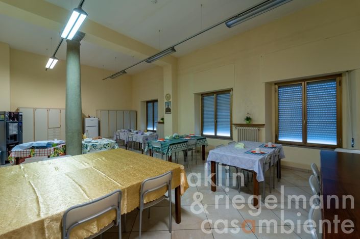 Image No.56-Maison de 35 chambres à vendre à Castèl San Niccolò