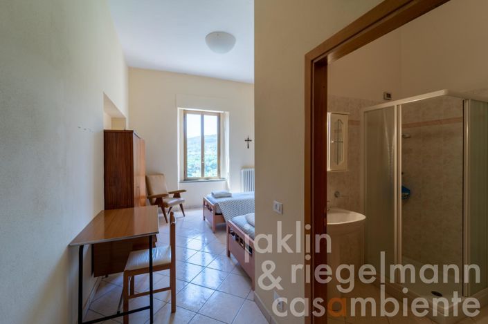 Image No.71-Maison de 35 chambres à vendre à Castèl San Niccolò