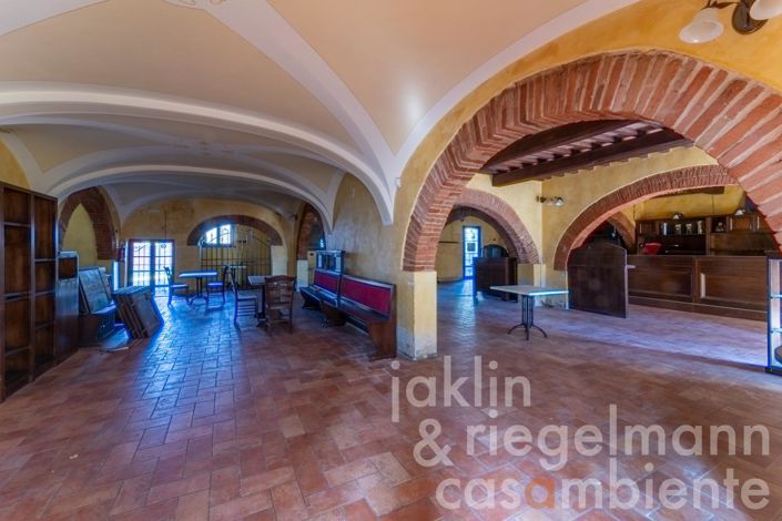 Image No.42-Villa de 27 chambres à vendre à Arezzo