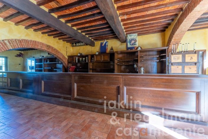 Image No.44-Villa de 27 chambres à vendre à Arezzo