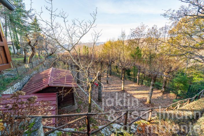 Image No.17-4 Bed Country House for sale