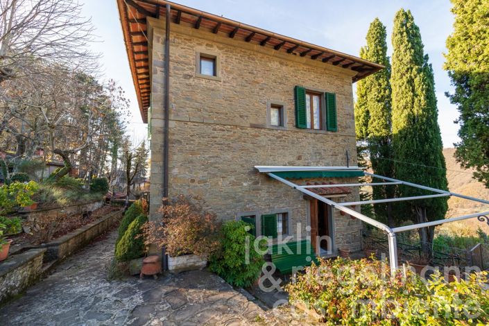 Image No.8-4 Bed Country House for sale