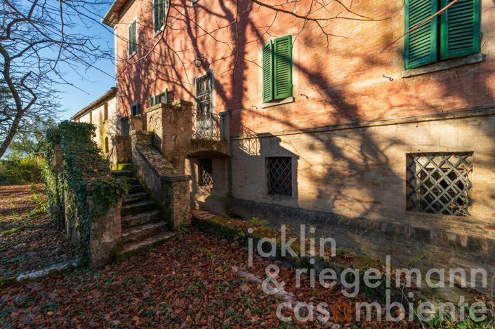 Image No.1-Ferme de 12 chambres à vendre à Sovicille