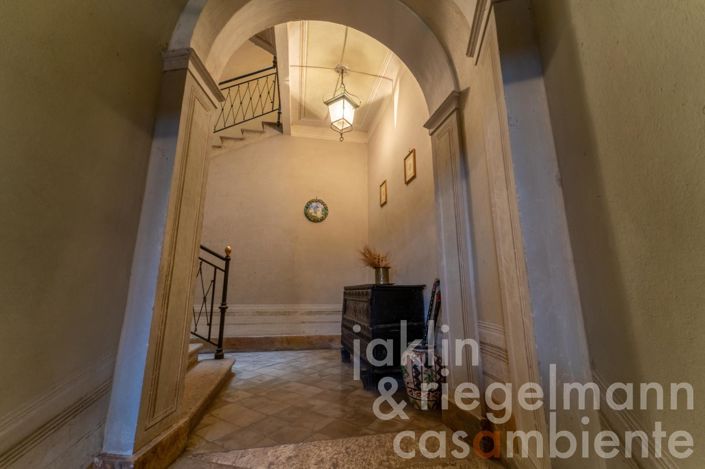 Image No.26-12 Bed Farmhouse for sale