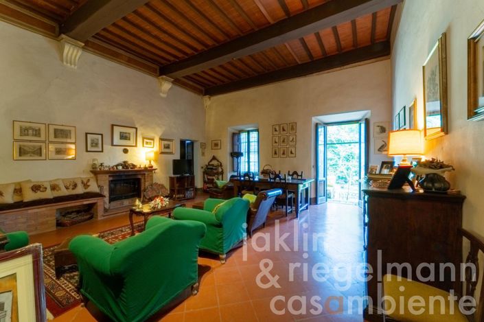 Image No.32-12 Bed Farmhouse for sale