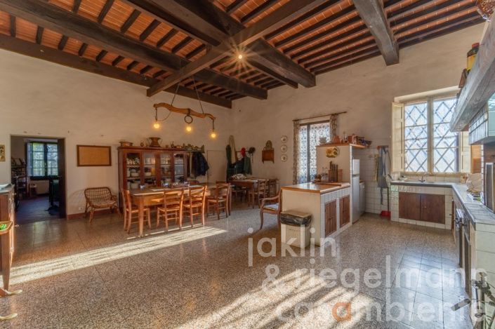 Image No.35-12 Bed Farmhouse for sale