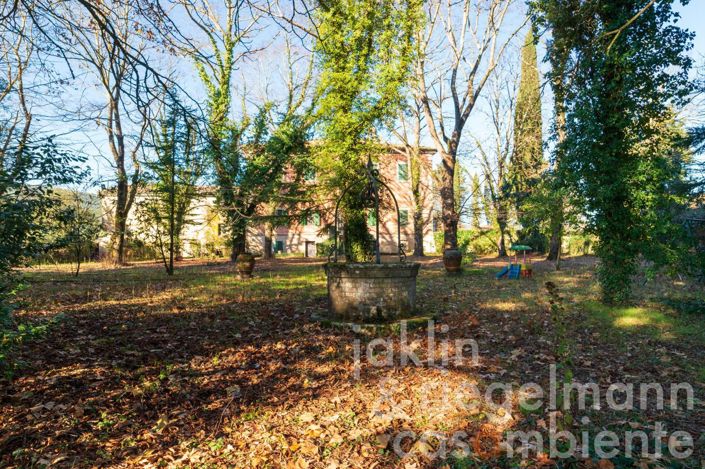 Image No.4-12 Bed Farmhouse for sale