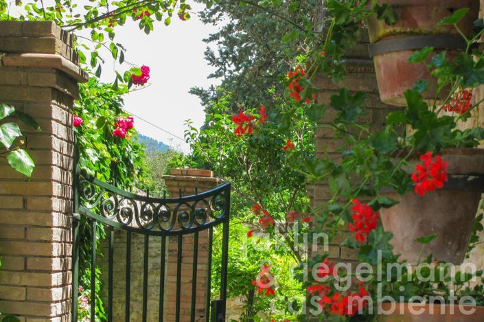 Image No.16-Maison de campagne de 9 chambres à vendre à Perugia