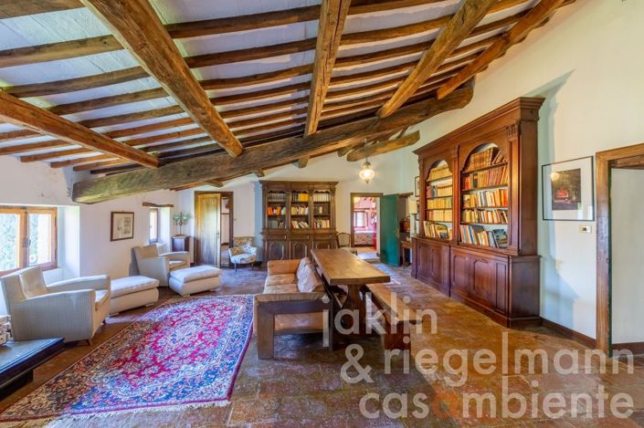 Image No.20-9 Bed Country House for sale