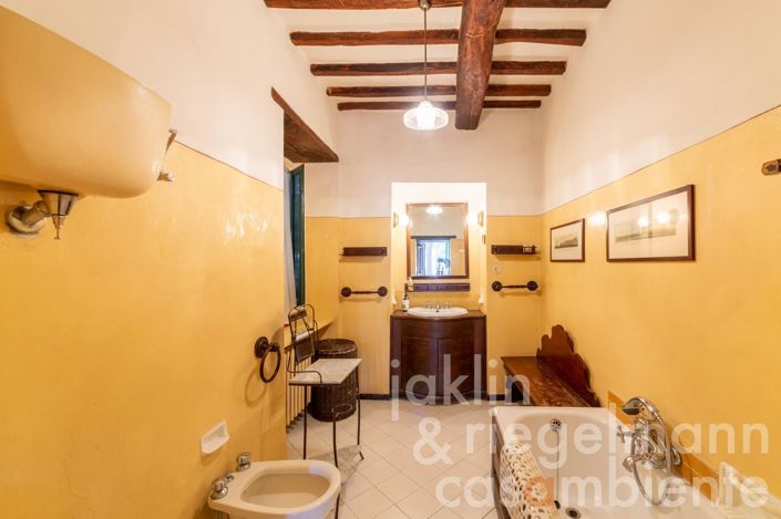 Image No.27-9 Bed Country House for sale