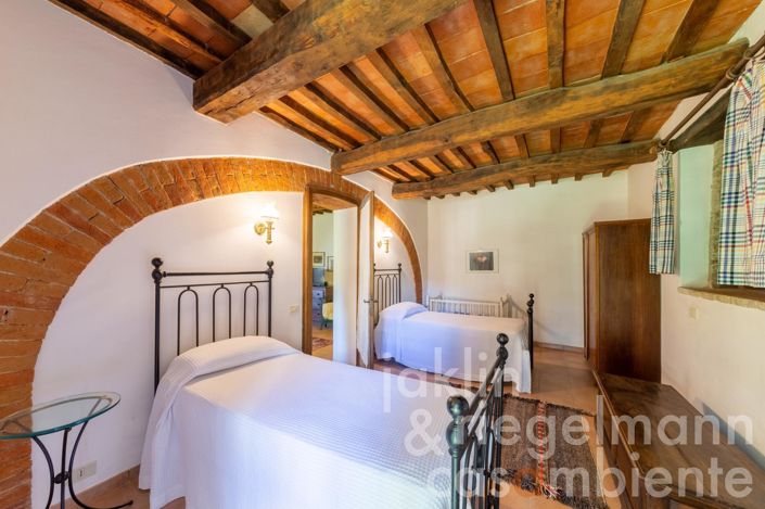 Image No.34-Maison de campagne de 9 chambres à vendre à Perugia