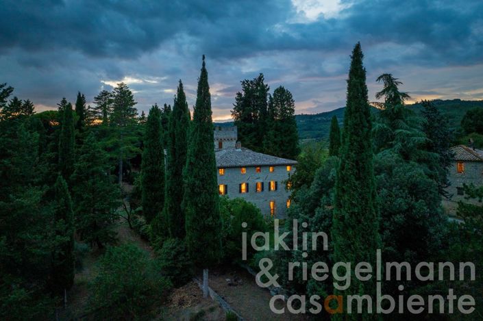 Image No.43-Maison de campagne de 9 chambres à vendre à Perugia