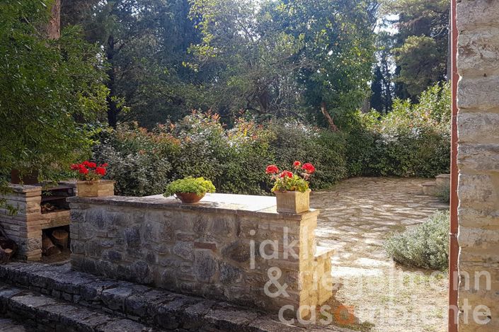 Image No.8-9 Bed Country House for sale