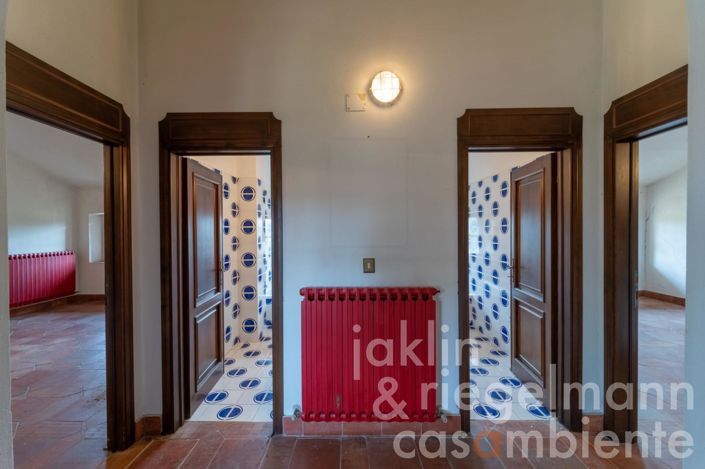 Image No.41-Maison de campagne de 11 chambres à vendre à Cecina