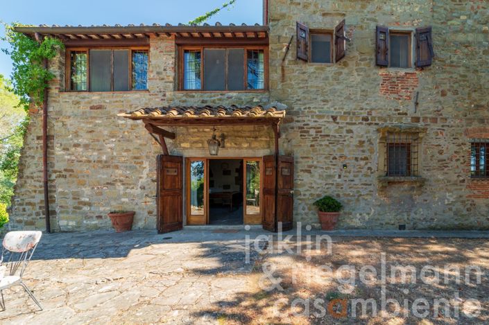 Image No.1-Maison de campagne de 5 chambres à vendre à Reggello