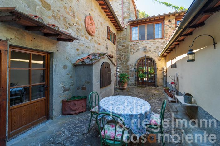 Image No.16-Maison de campagne de 5 chambres à vendre à Reggello