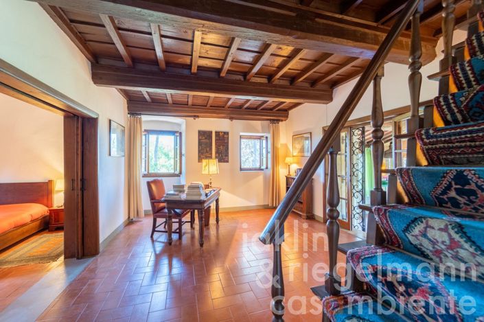 Image No.25-Maison de campagne de 5 chambres à vendre à Reggello