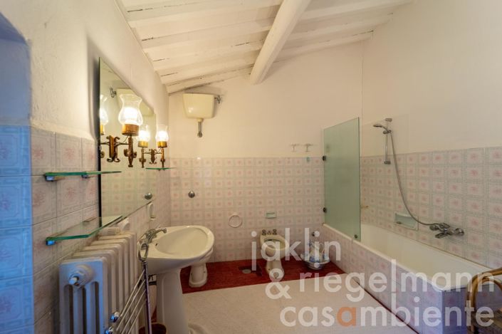 Image No.30-Maison de campagne de 5 chambres à vendre à Reggello