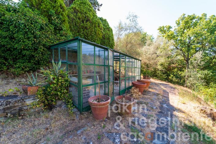 Image No.8-5 Bed Country House for sale