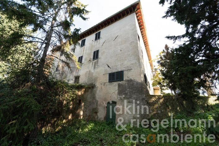 Image No.13-13 Bed Country House for sale