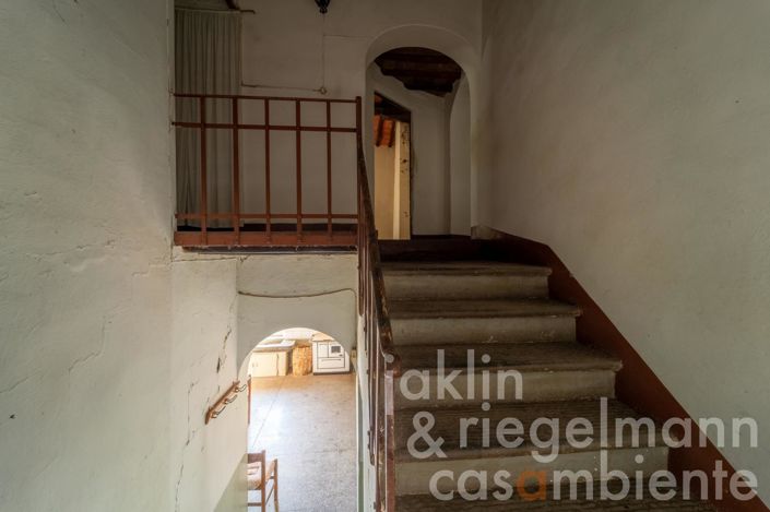 Image No.26-13 Bed Country House for sale