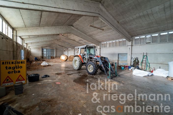 Image No.16-6 Bed Country House for sale