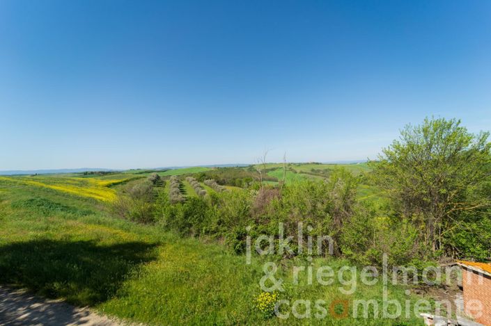 Image No.27-3 Bed Farmhouse for sale