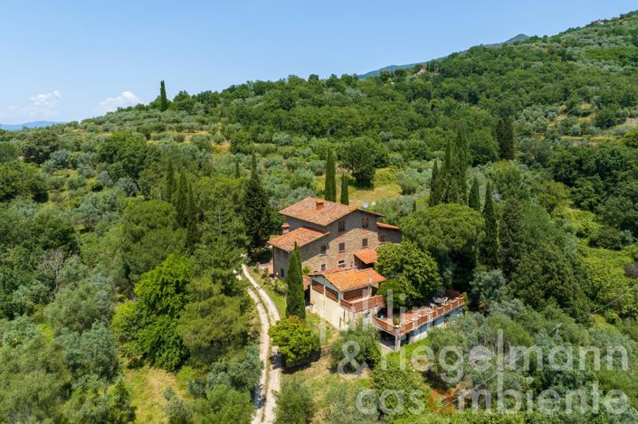 Image No.1-4 Bed Country House for sale