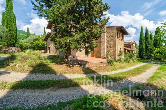 Image No.12-4 Bed Country House for sale