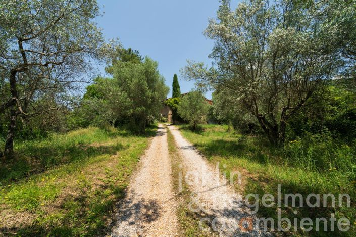 Image No.17-4 Bed Country House for sale