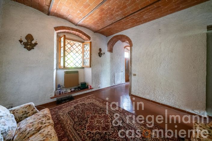 Image No.39-4 Bed Country House for sale