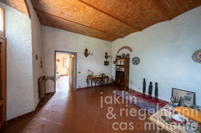 Image No.41-4 Bed Country House for sale