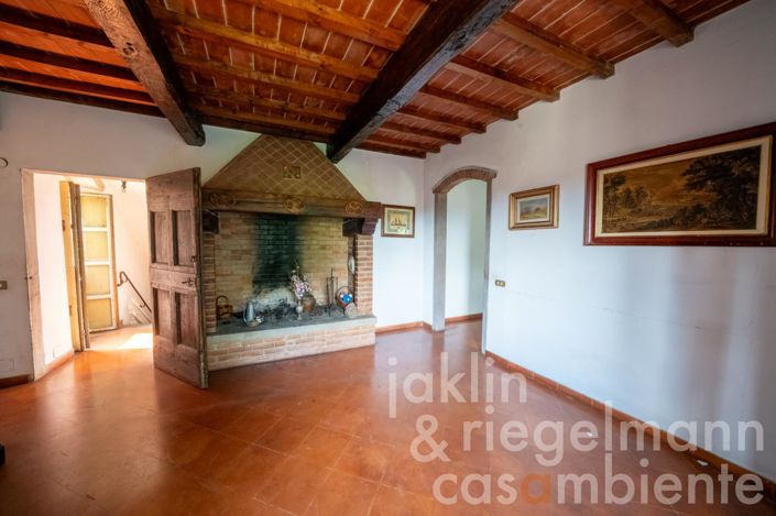 Image No.48-4 Bed Country House for sale