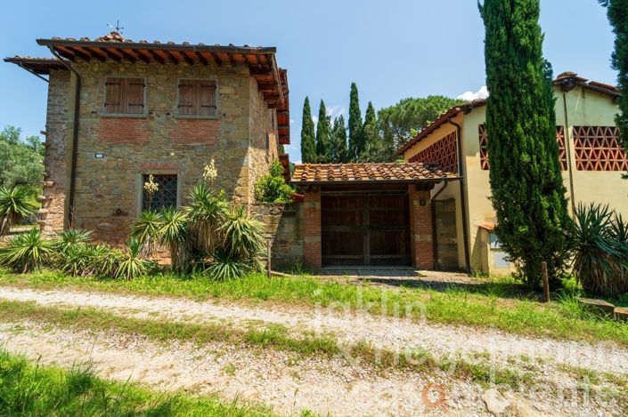 Image No.8-4 Bed Country House for sale