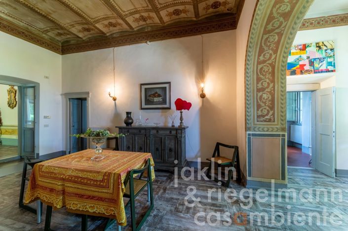 Image No.30-6 Bed Villa for sale