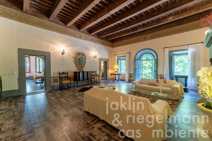 Image No.38-6 Bed Villa for sale