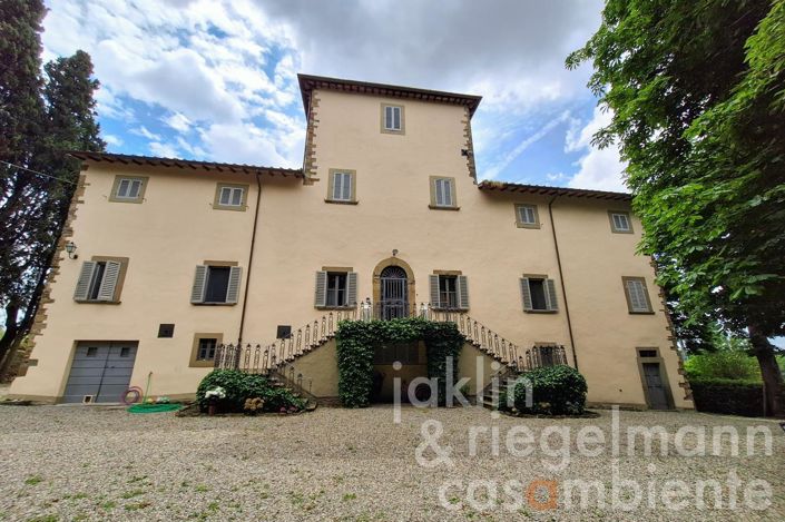 Image No.4-6 Bed Villa for sale