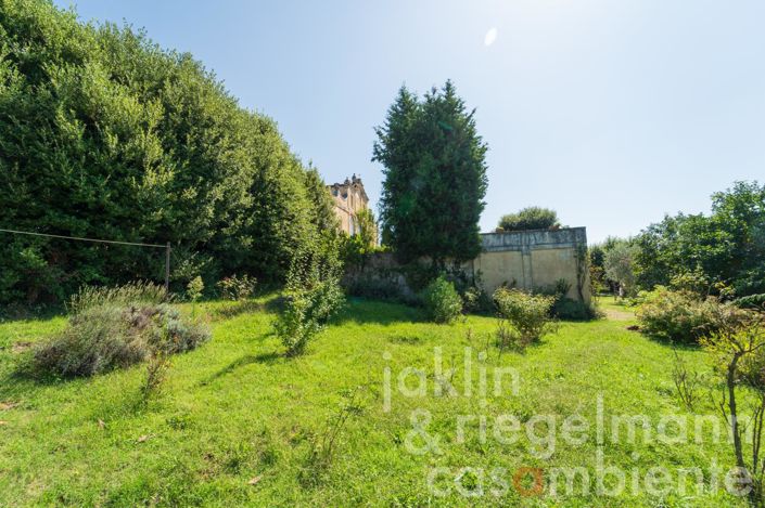 Image No.10-9 Bed Villa for sale