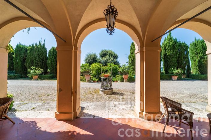 Image No.20-9 Bed Villa for sale