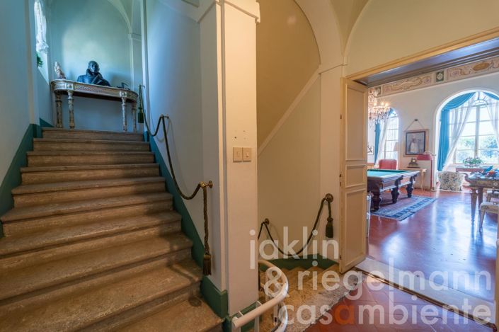 Image No.31-9 Bed Villa for sale