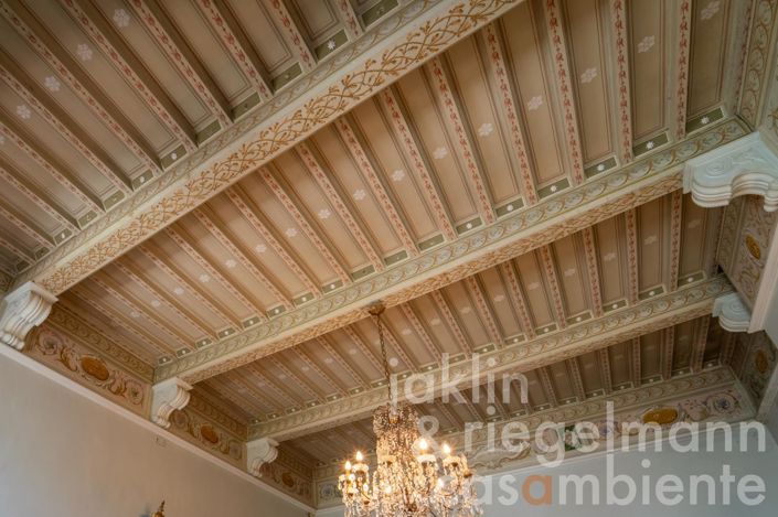 Image No.35-9 Bed Villa for sale