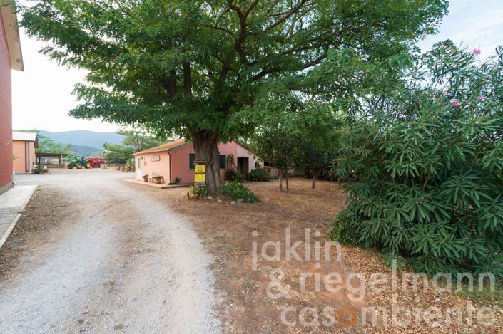 Image No.15-5 Bed Farmhouse for sale