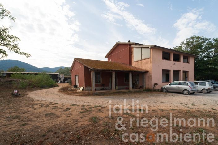 Image No.18-5 Bed Farmhouse for sale