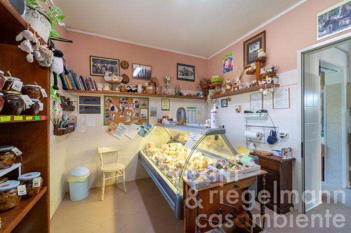 Image No.30-5 Bed Farmhouse for sale