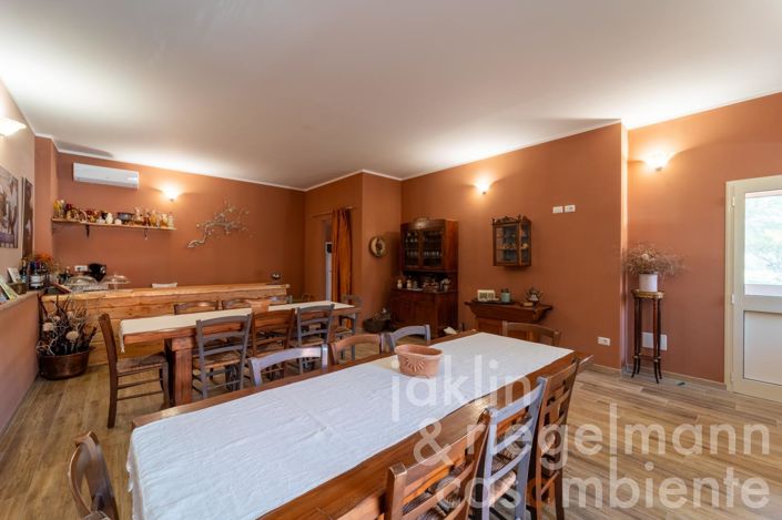 Image No.34-5 Bed Farmhouse for sale