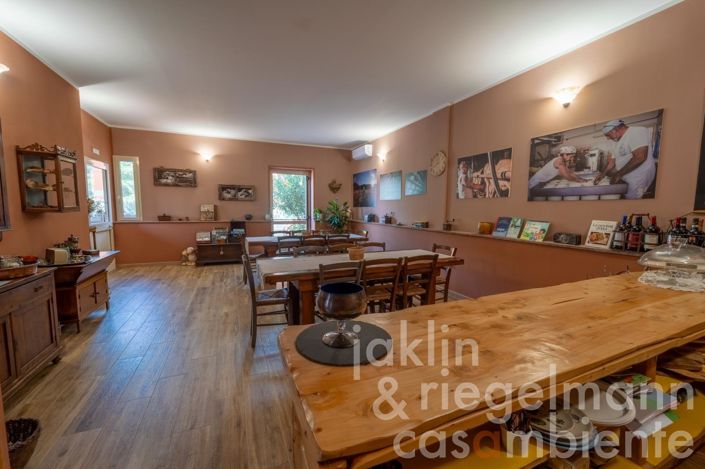 Image No.35-5 Bed Farmhouse for sale