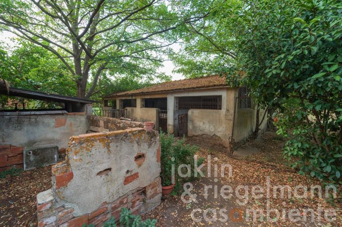 Image No.37-5 Bed Farmhouse for sale